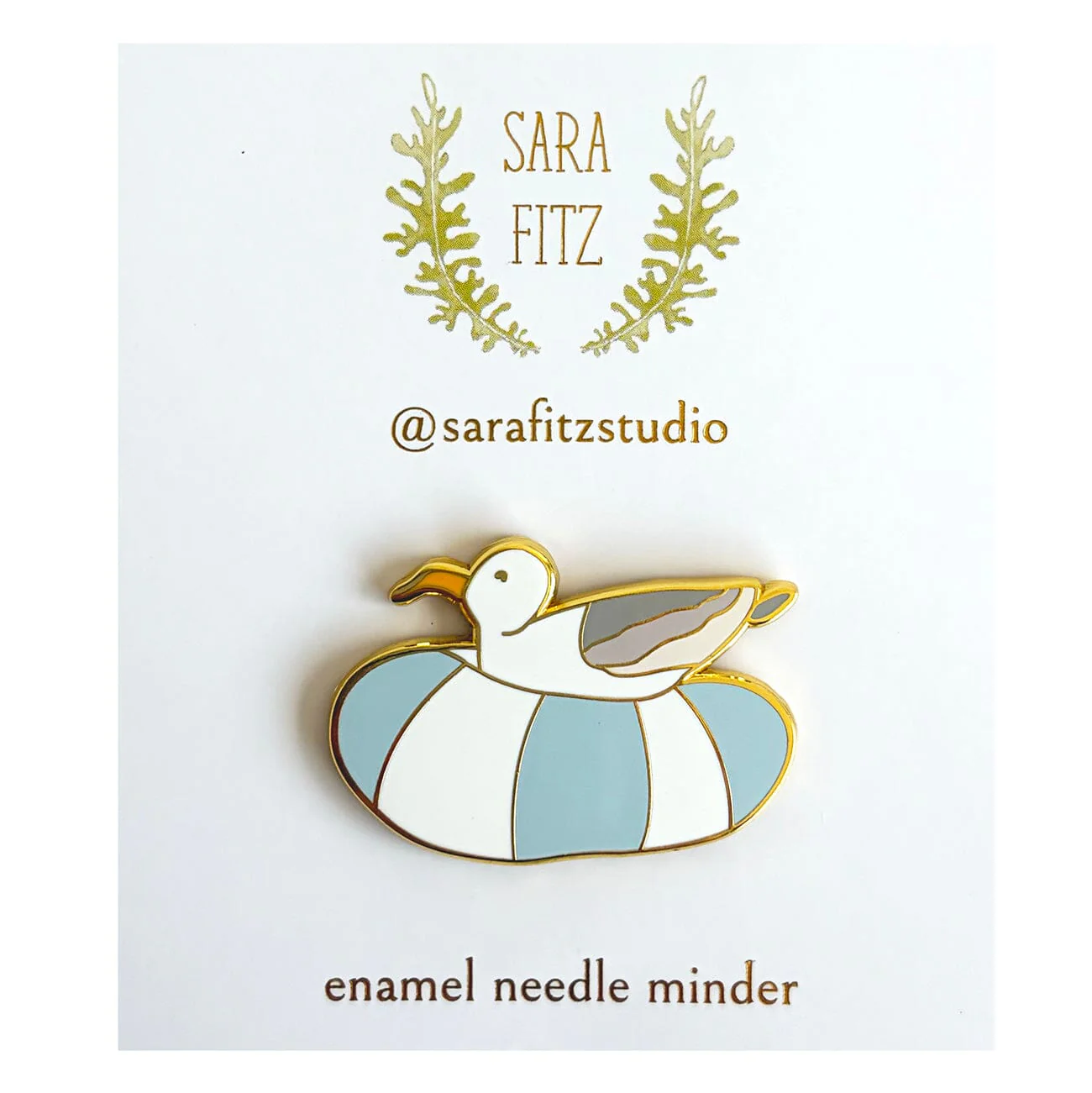 Floating Gull Needle Minder