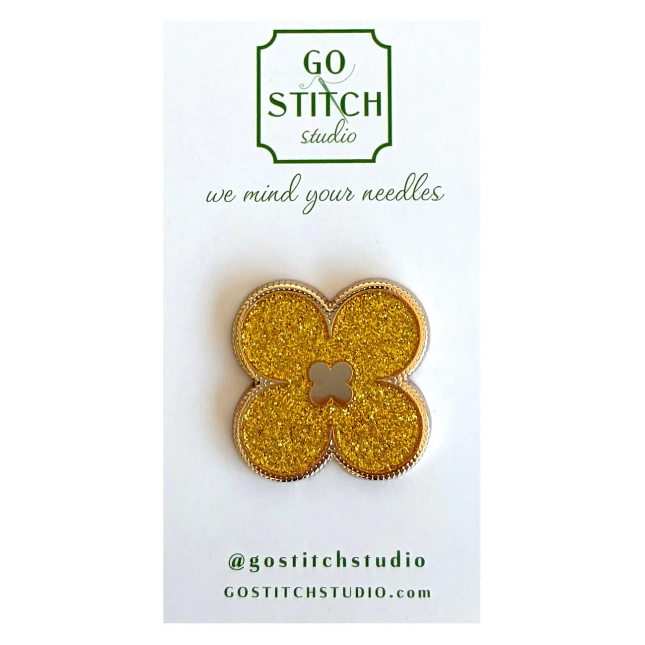 Gold Glitter Clover Needle Minder
