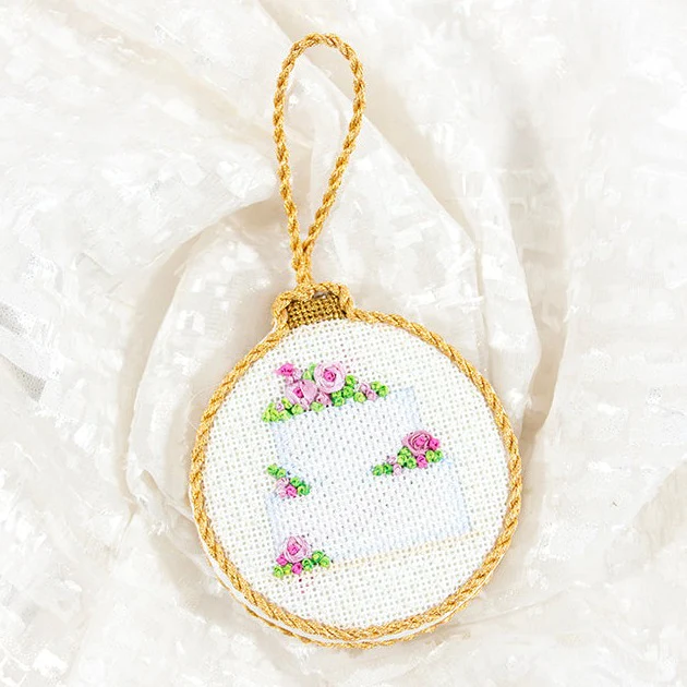 Rosebud Cake Ball Ornament Kit - Image 2