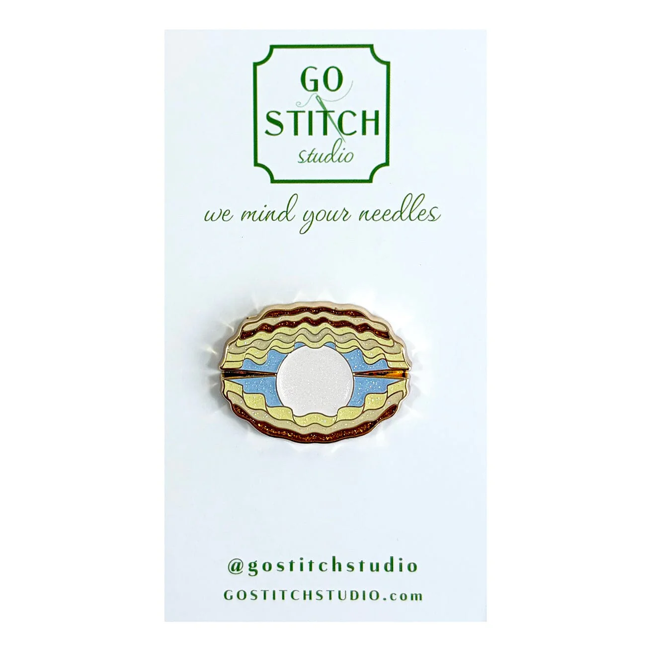 Scallop Pearl with Glitter Needle Minder